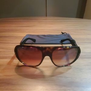 Tortoise brown sunglasses